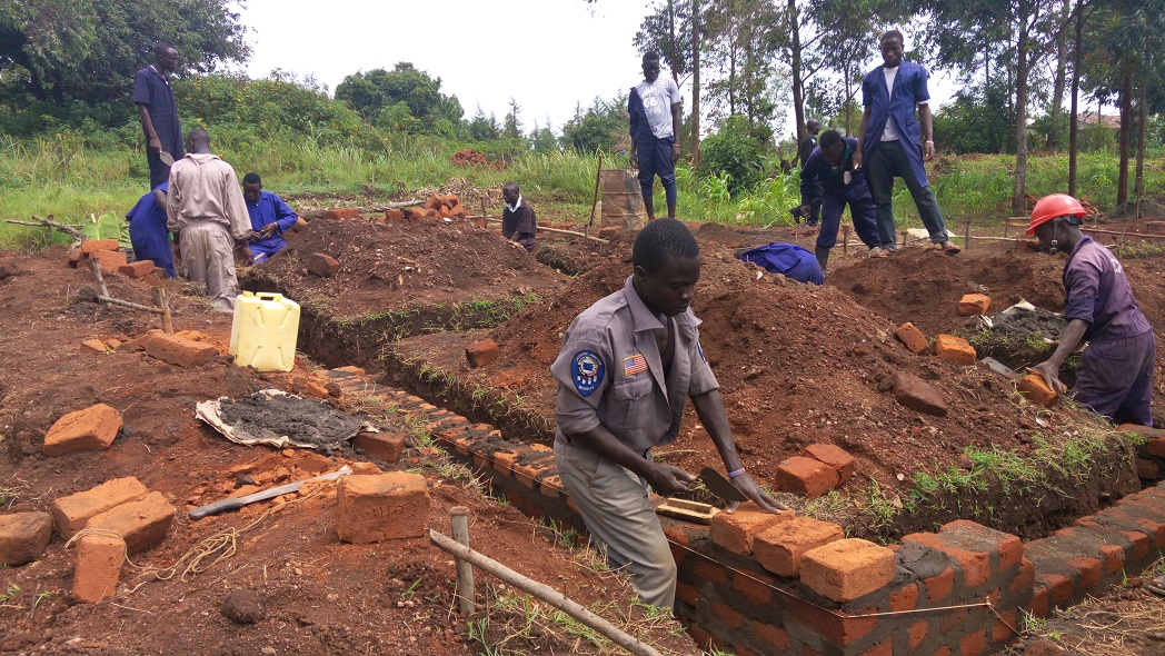 STUDENTS RAISING STAFF HOUSE FOUNDATION AS REAL LIFE PROJECT